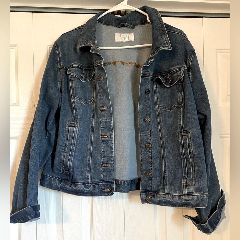 Super Cute Women’s Jean Jacket - Time and Tru - Size XL (16-18), Great Condition